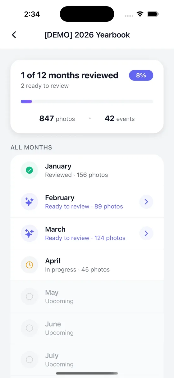 LifeCache iOS — Yearbook Overview